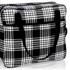 Away for the Weekender. NEW